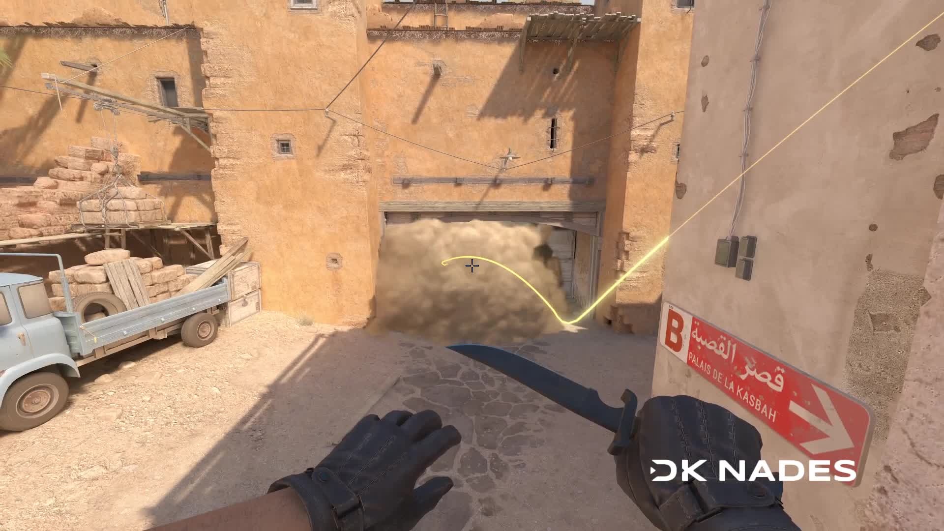Mid to B smoke from titanic Dust2