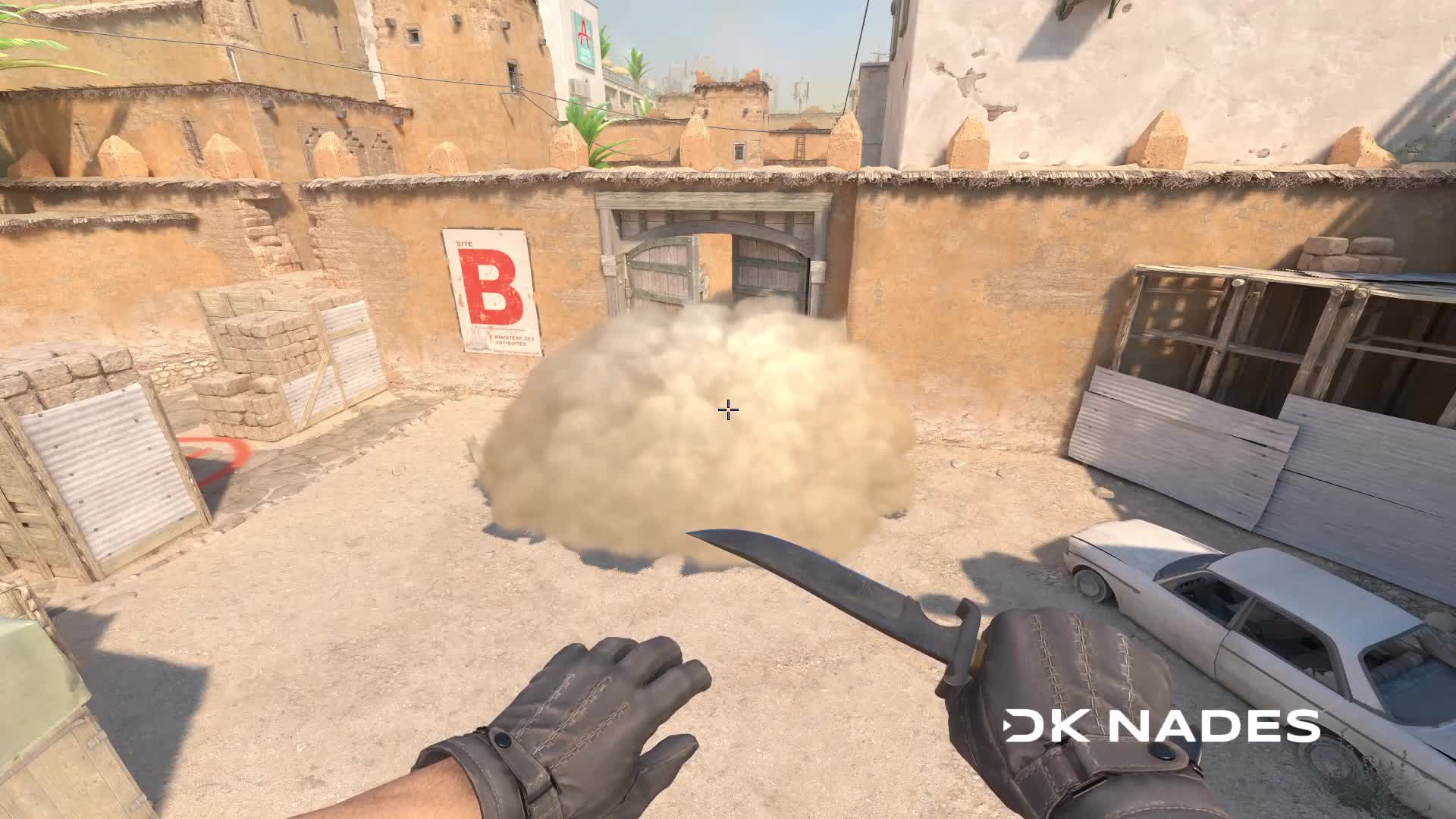 Smoke into B doors from pro players
